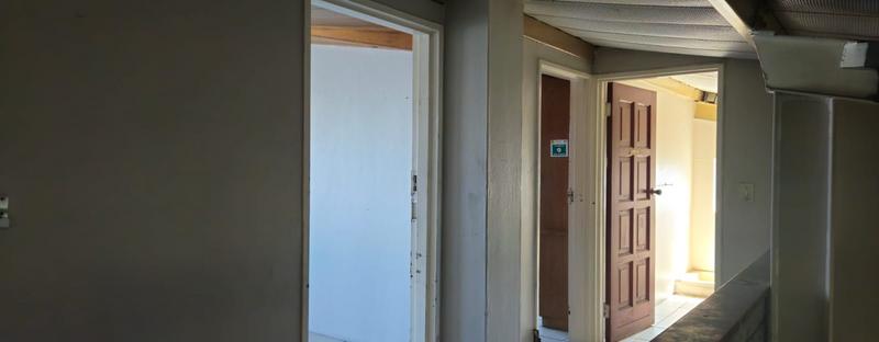 To Let commercial Property for Rent in Parow Western Cape